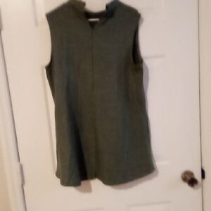 SHEIN Olive Sleeveless Top